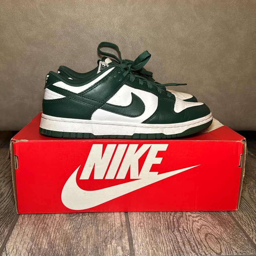 Nike Dunk Low Retro